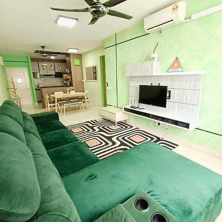 Nena Homestay Setia Alam, Air Conditioned, High Speed Internet Shah Alam Exteriér fotografie
