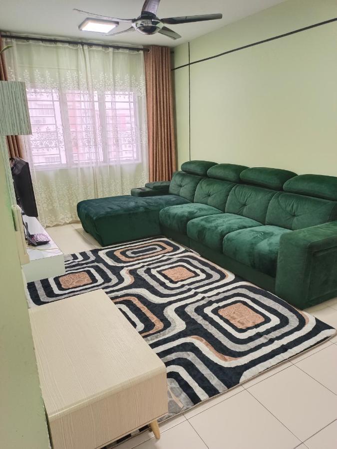 Nena Homestay Setia Alam, Air Conditioned, High Speed Internet Shah Alam Exteriér fotografie